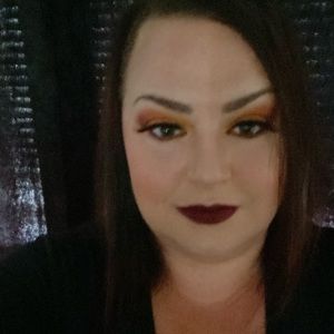 Meet your Posher, Cortney